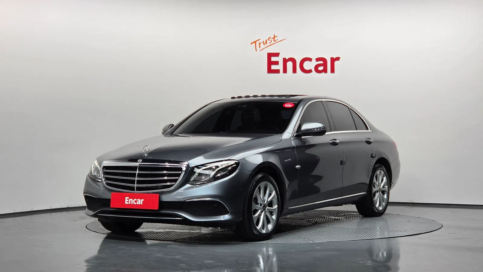 Mercedes-Benz Classe E E220d 4MATIC Exclusive (W213) 2019 — photo 1 sur 35