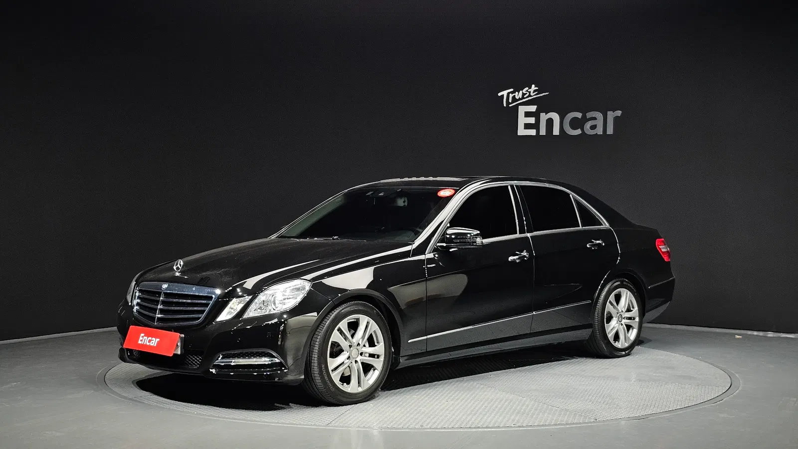 Mercedes-Benz Classe E E220 CDI Avantgarde (W212) 2013 — photo 1 sur 20