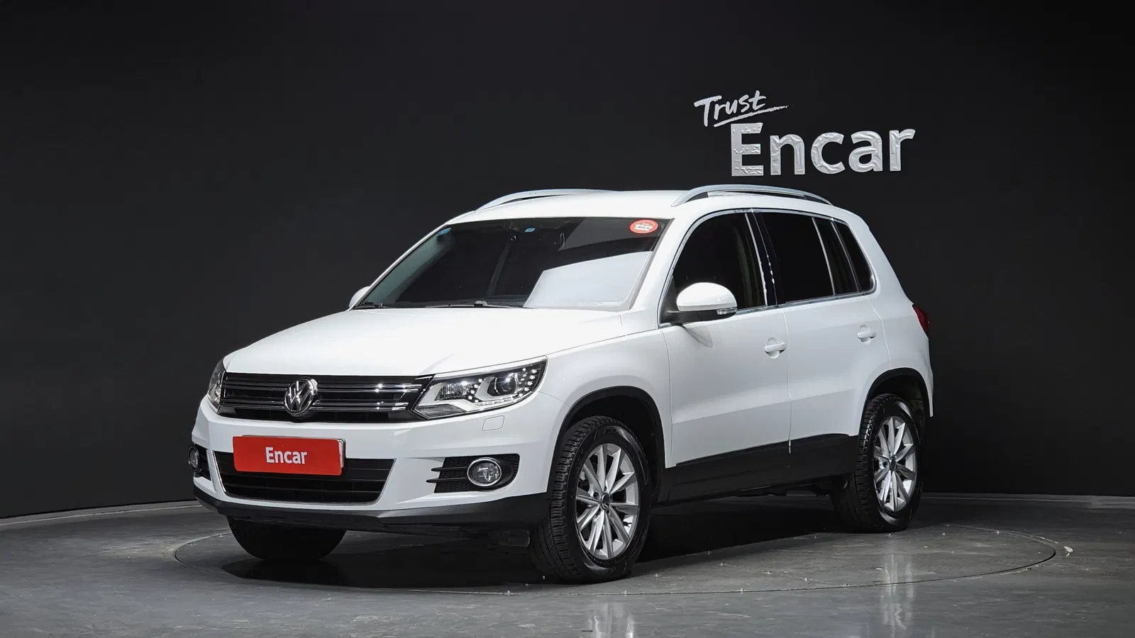 Volkswagen Tiguan 2.0 TDI Comfort 2015 — photo 1 sur 20