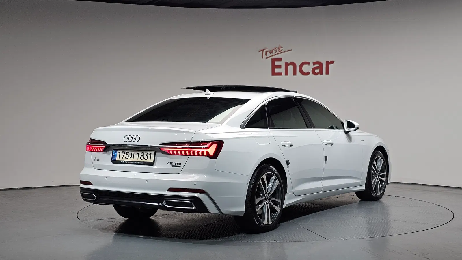 Audi A6 (C8) 45 TDI Quattro Premium 2021 — photo 1 sur 39