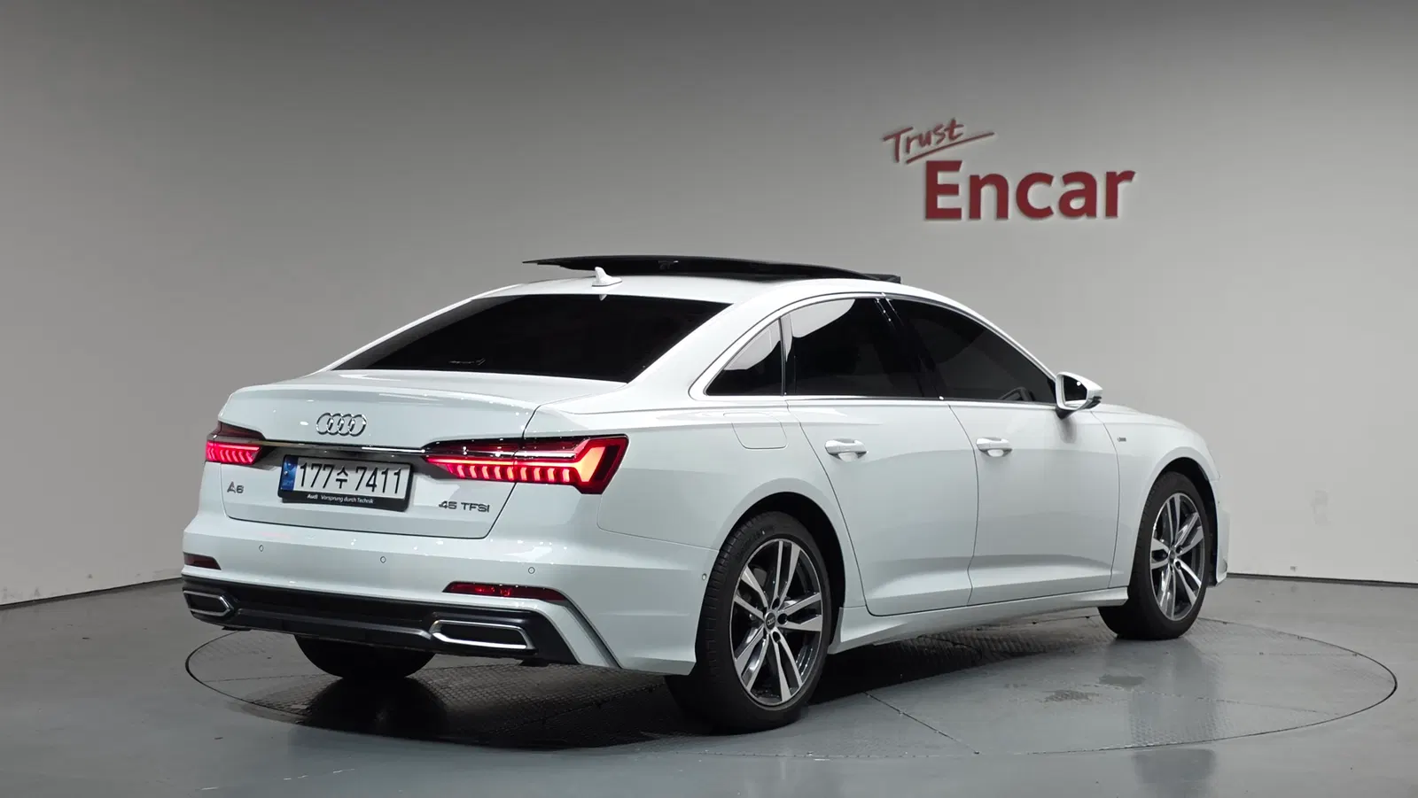 Audi A6 (C8) 45 TFSI Premium 2022 — photo 1 sur 33