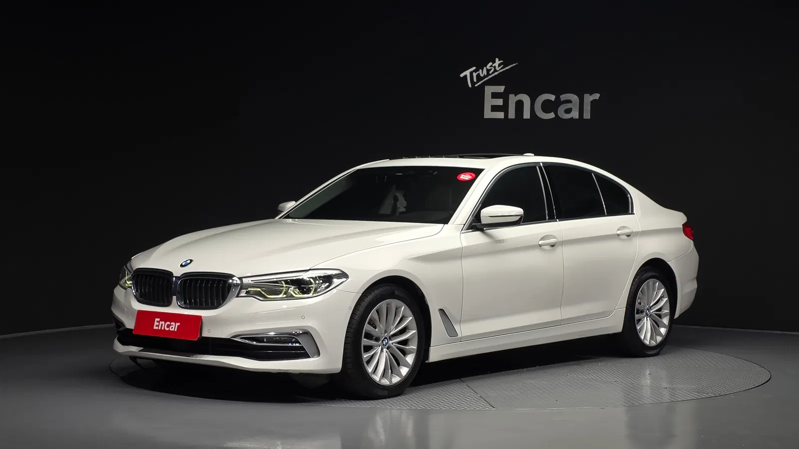 BMW Série 5 (G30) 520d Luxury Plus 2019 — photo 1 sur 20