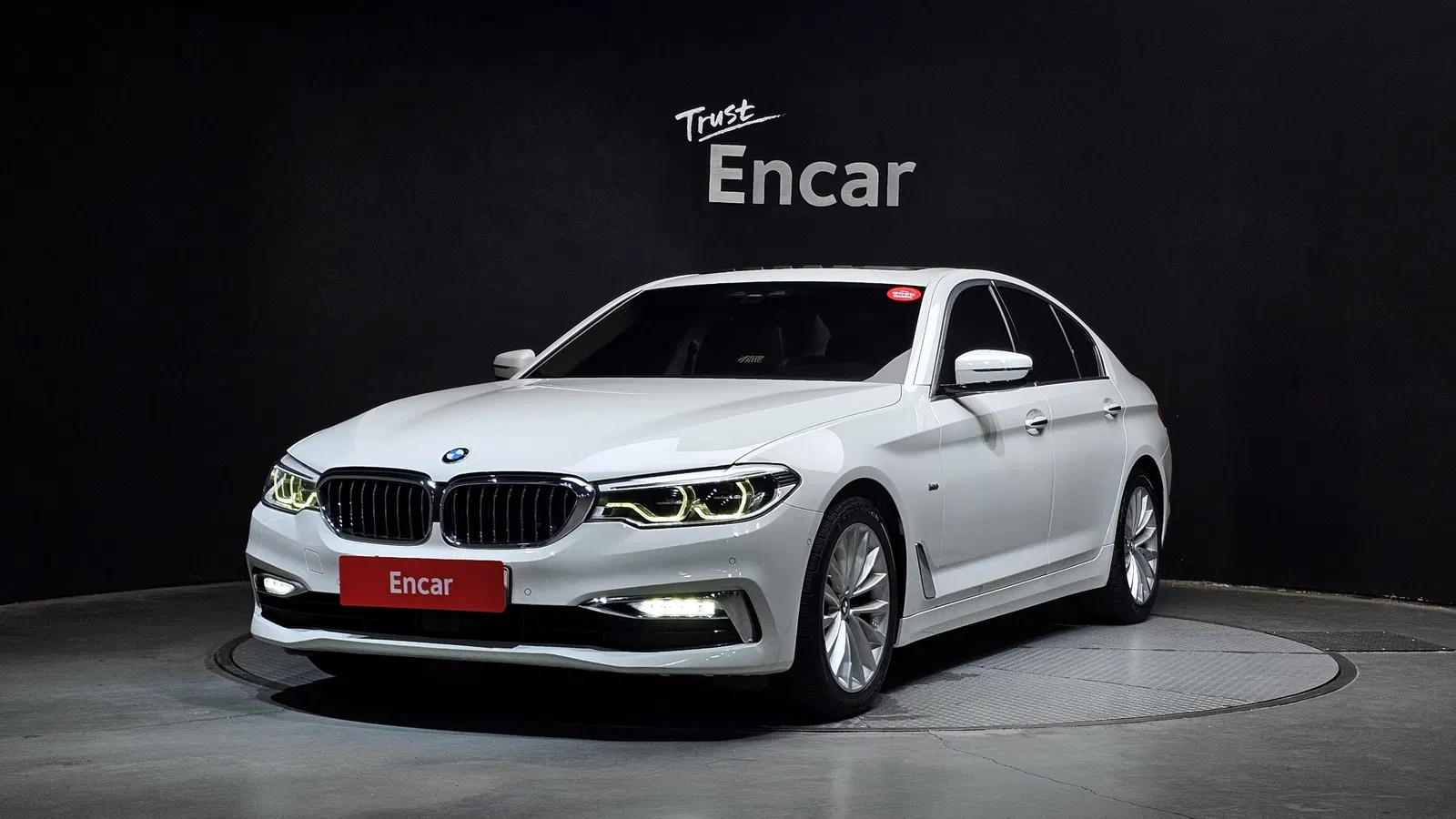 BMW Série 5 (G30) 520d xDrive Luxury Plus 2018 — photo 1 sur 31