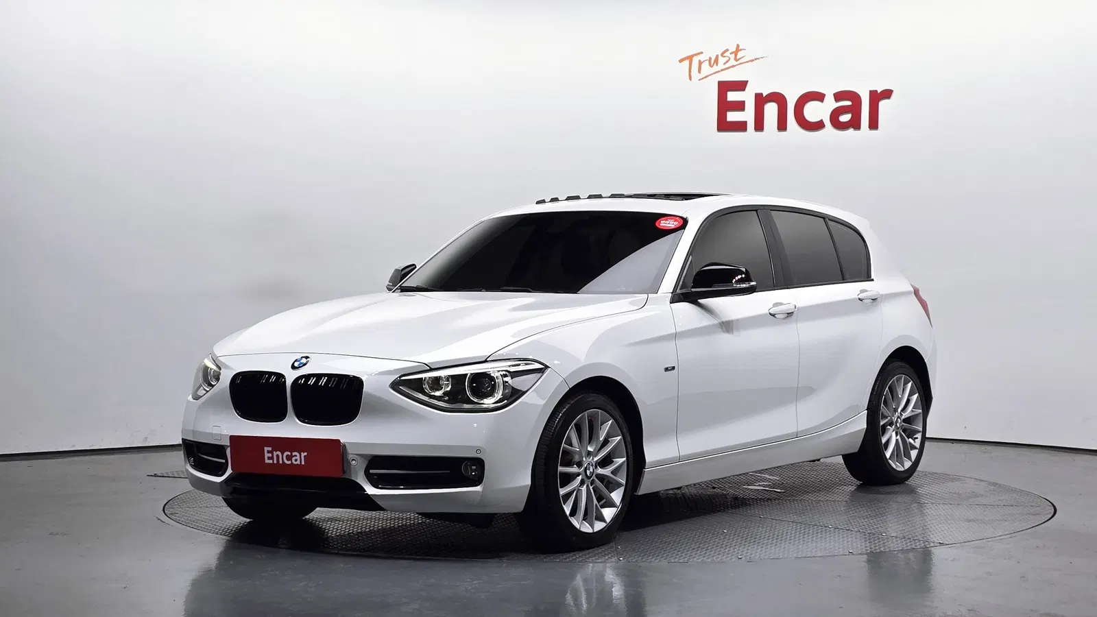 BMW Série 1 (F20) 118d Sport 5 portes 2015 — photo 1 sur 20