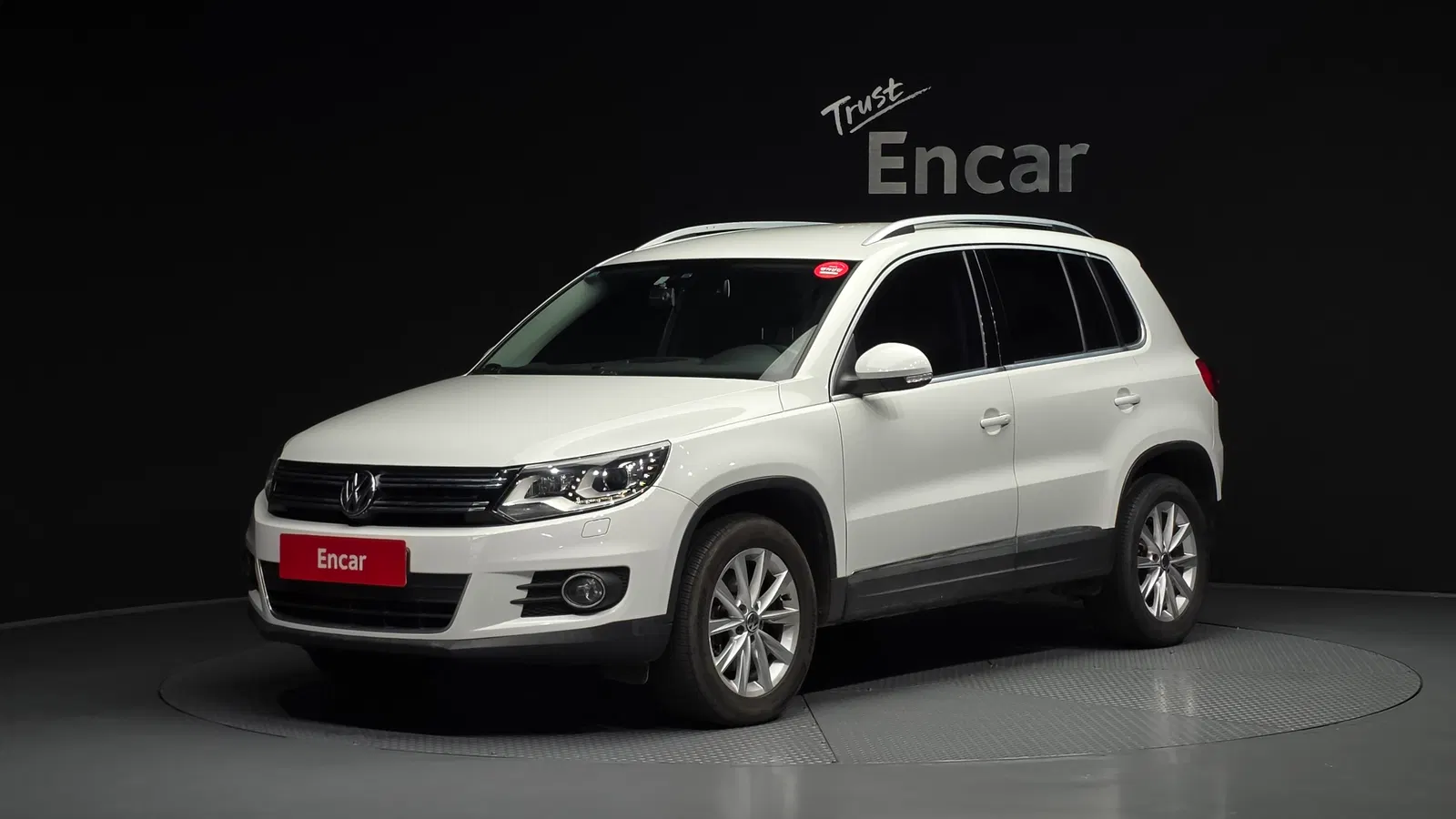 Volkswagen Tiguan 2.0 TDI Comfort 2015 — photo 1 sur 20