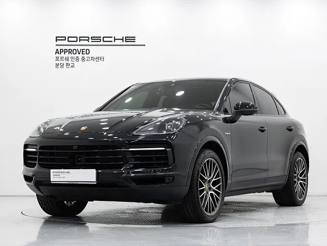 Porsche Cayenne (PO536) 3.0 E-Hybride Coupé 2022 — photo 1 sur 25