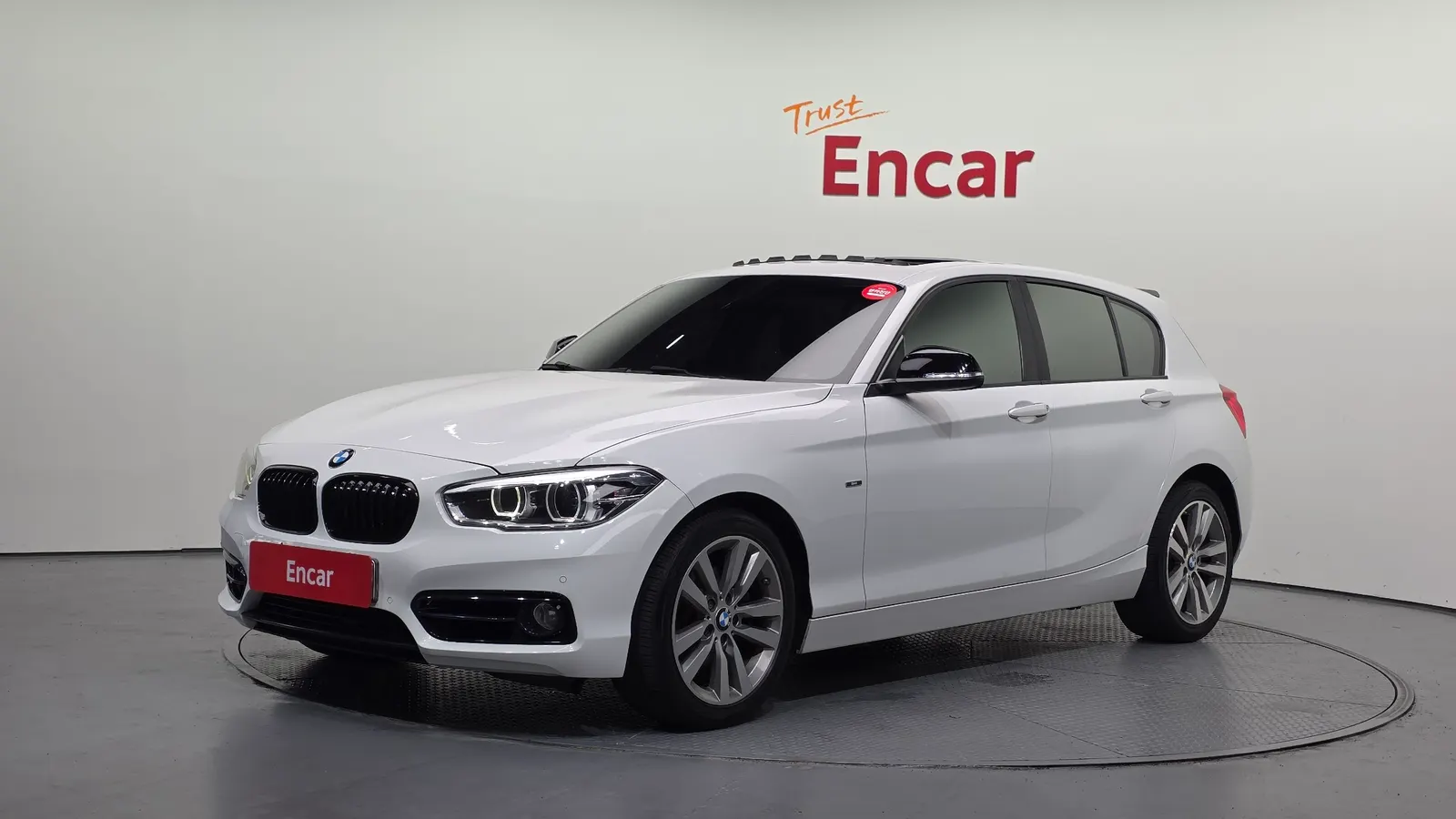 BMW Série 1 (F20) 118d Sport 5 portes 2016 — photo 1 sur 20
