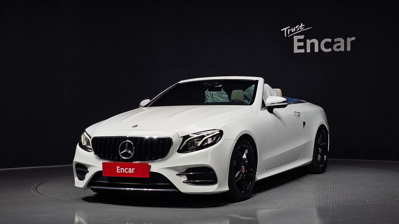 Mercedes-Benz Classe E E220d Cabriolet (W213) 2018 — photo 1 sur 35