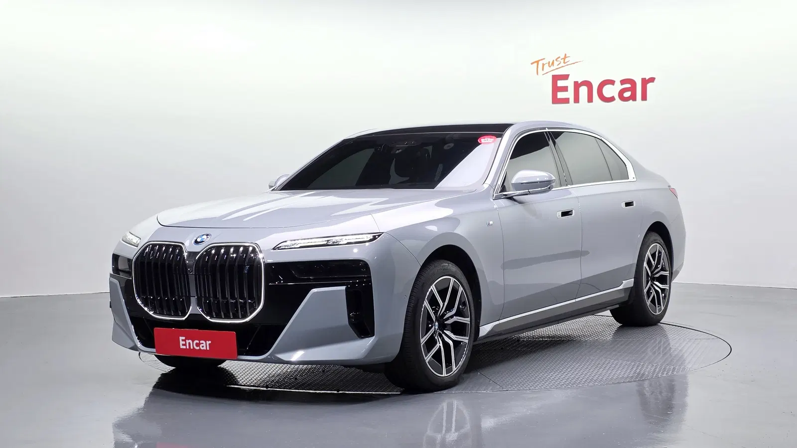 BMW i7 (G70) xDrive 60 M Sport 2023 — photo 1 sur 37