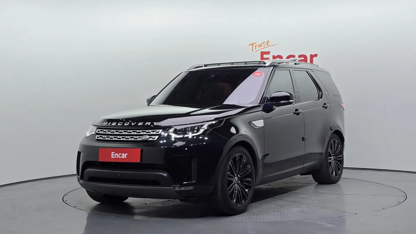 Land Rover Discovery 5 3.0 TD6 HSE Luxury 2017 — photo 1 sur 20