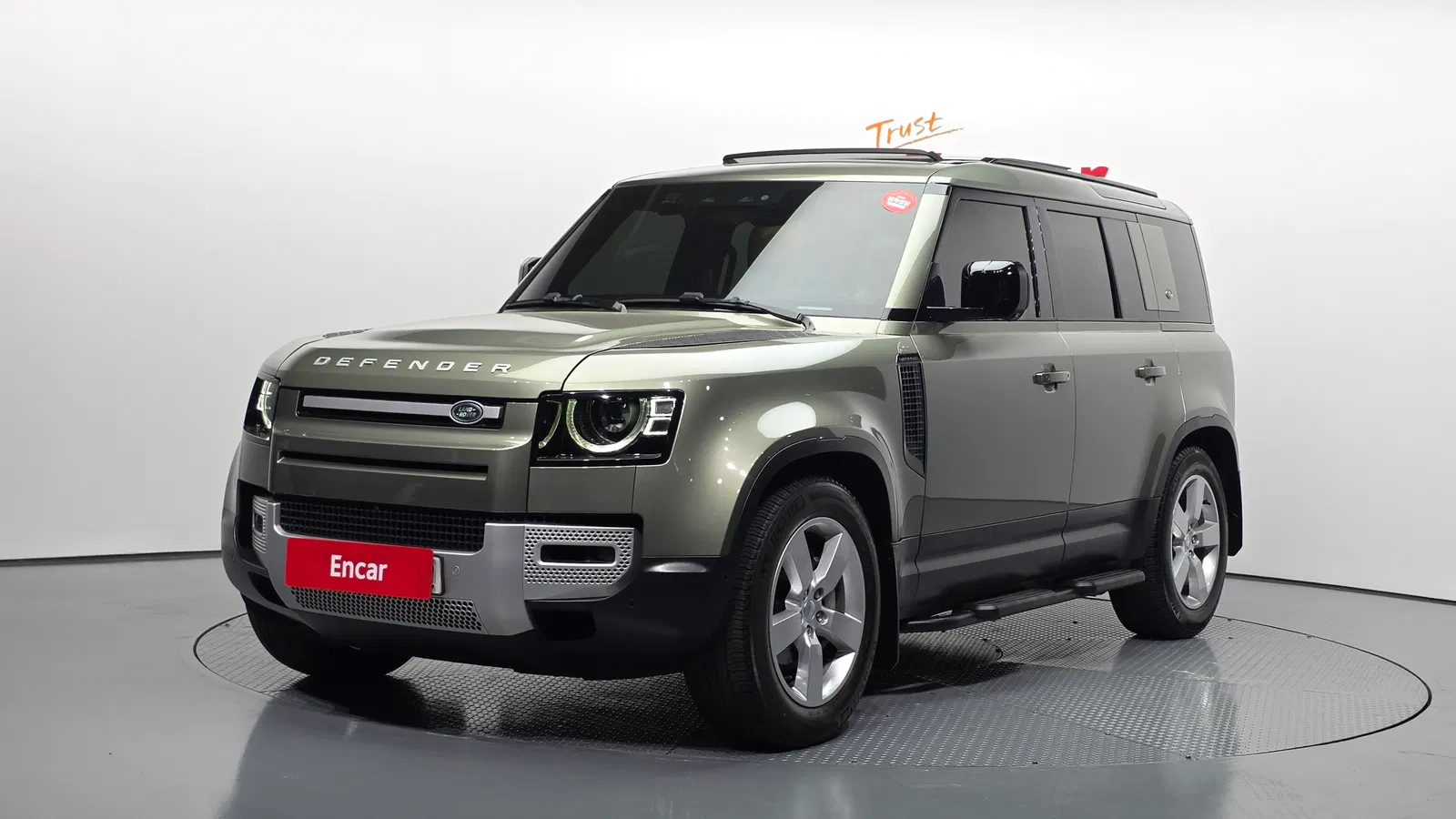 Land Rover Defender (L663) 110 D300 HSE 2023 — photo 1 sur 20