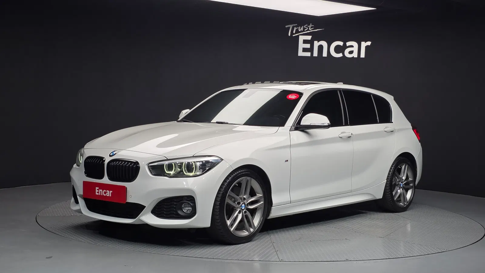 BMW Série 1 (F20) 118d M Sport Shadow 5 portes 2018 — photo 1 sur 31