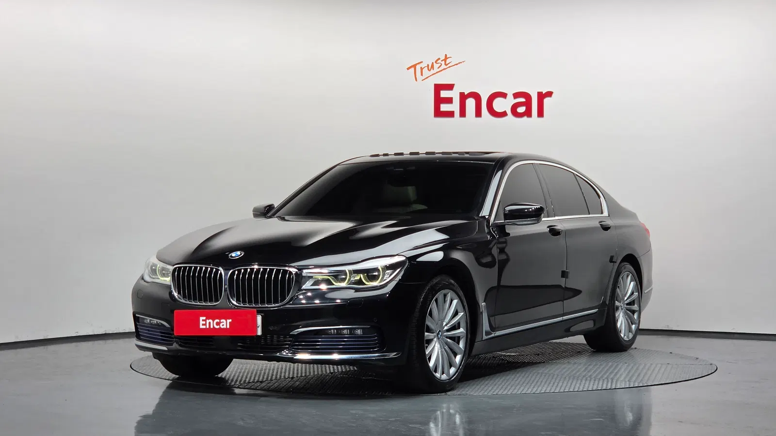 BMW Série 7 (G11) 730d xDrive 2016 — photo 1 sur 20