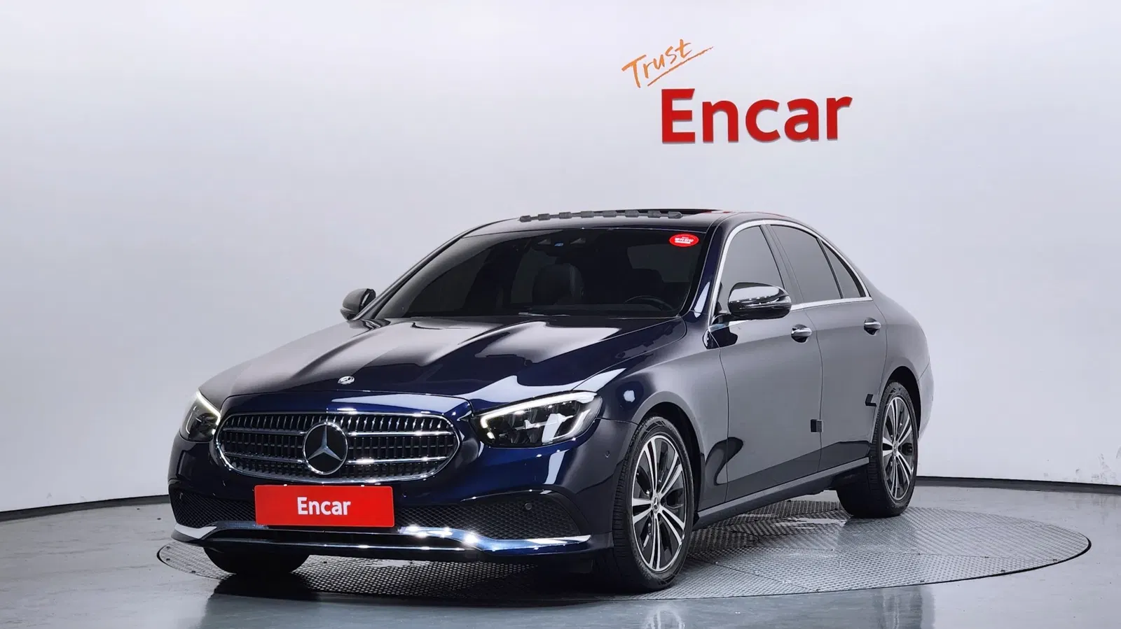 Mercedes-Benz Classe E E250 Avantgarde (W213) 2021 — photo 1 sur 26