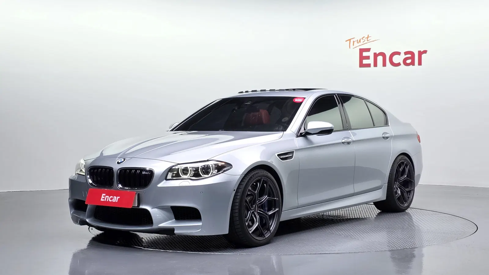 BMW M5 (F10) M5 Sedan 2016 — photo 1 sur 26