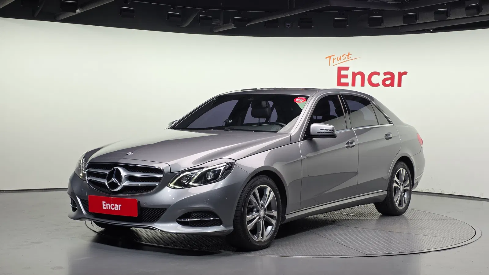 Mercedes-Benz Classe E E220 BlueTEC Avantgarde (W212) 2015 — photo 1 sur 20