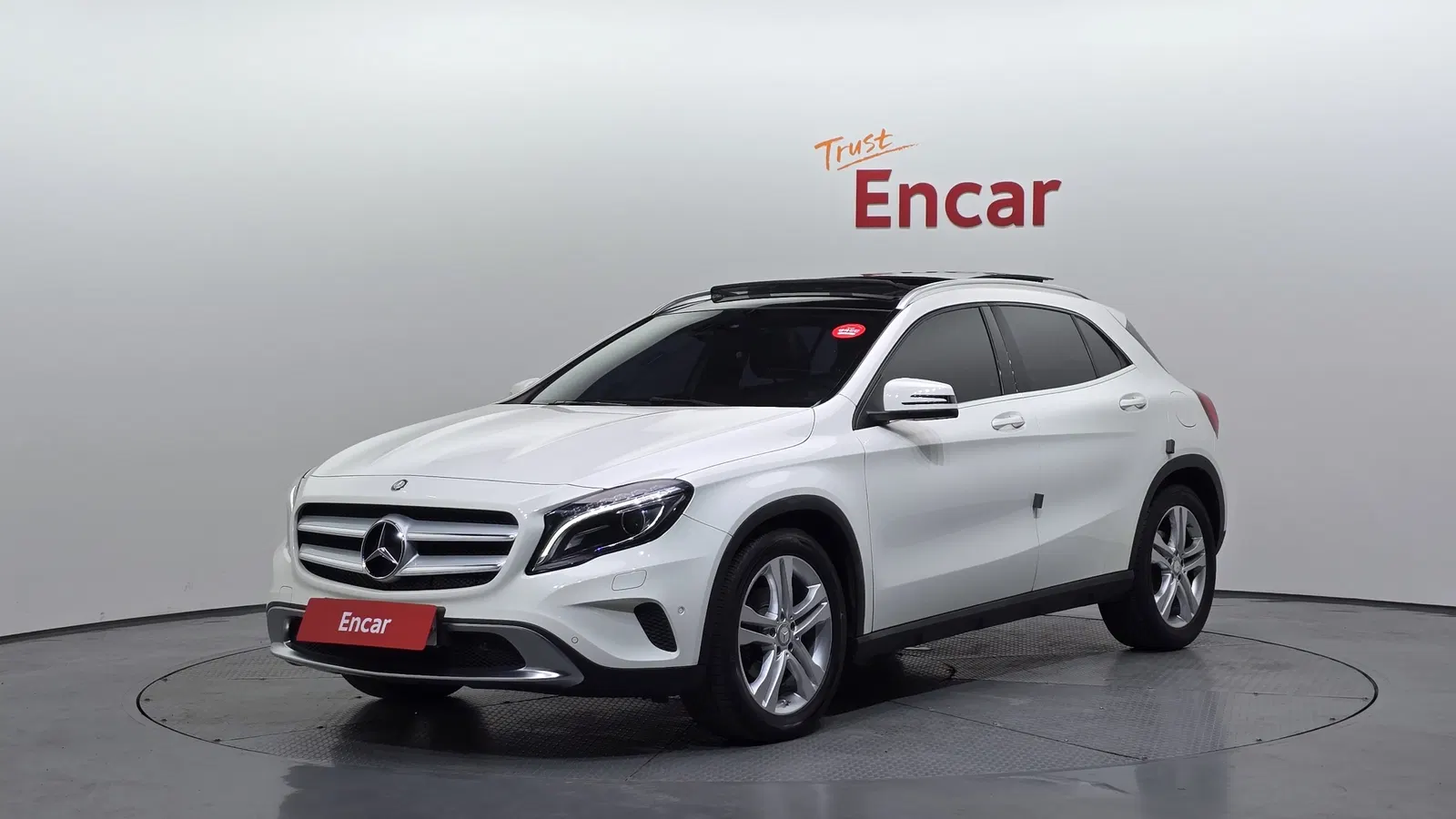 Mercedes-Benz GLA GLA200 d (X156) 2017 — photo 1 sur 20
