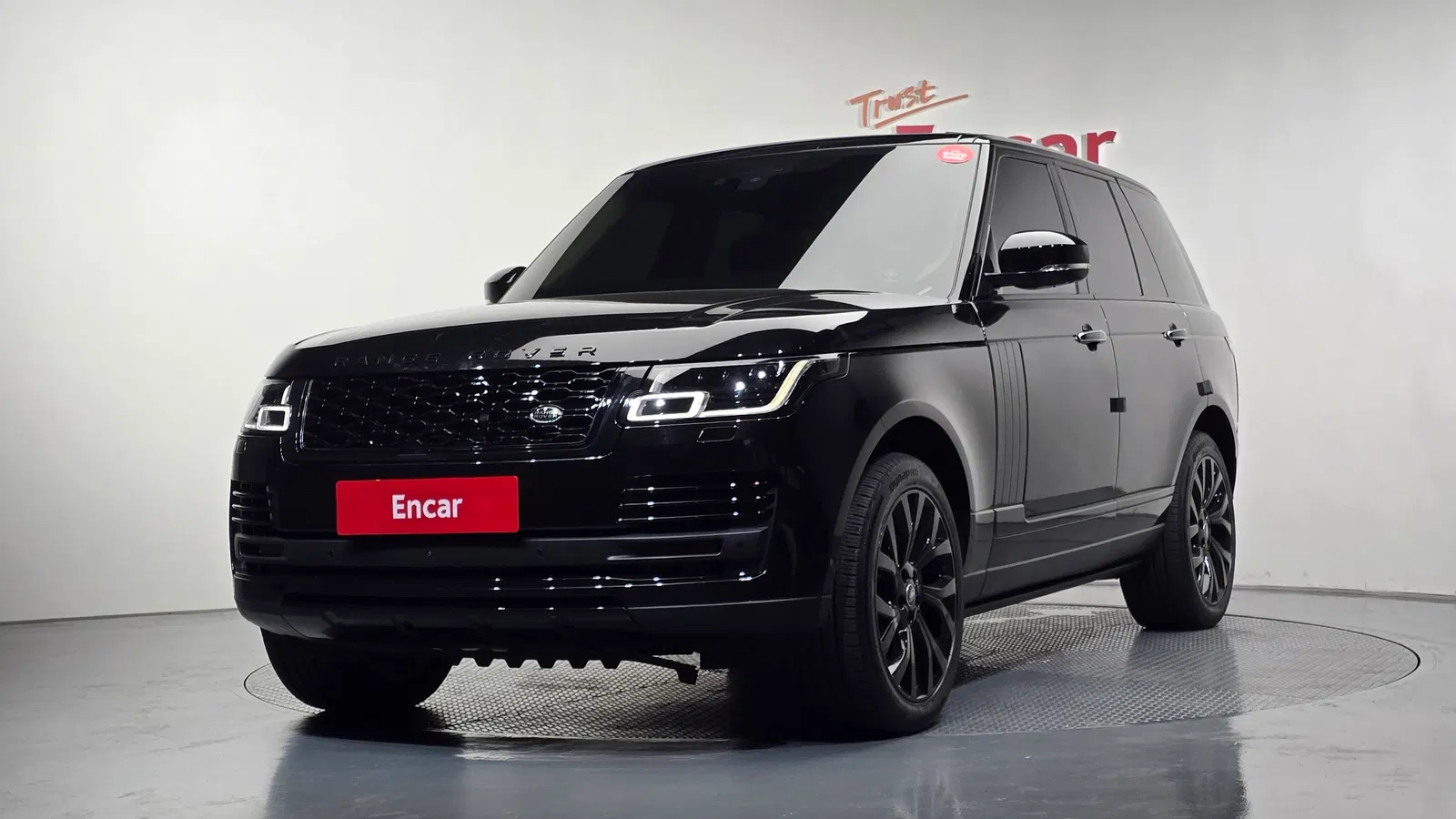 Land Rover Range Rover 4e génération 4.4 SDV8 AB Diesel 2018 — photo 1 sur 36