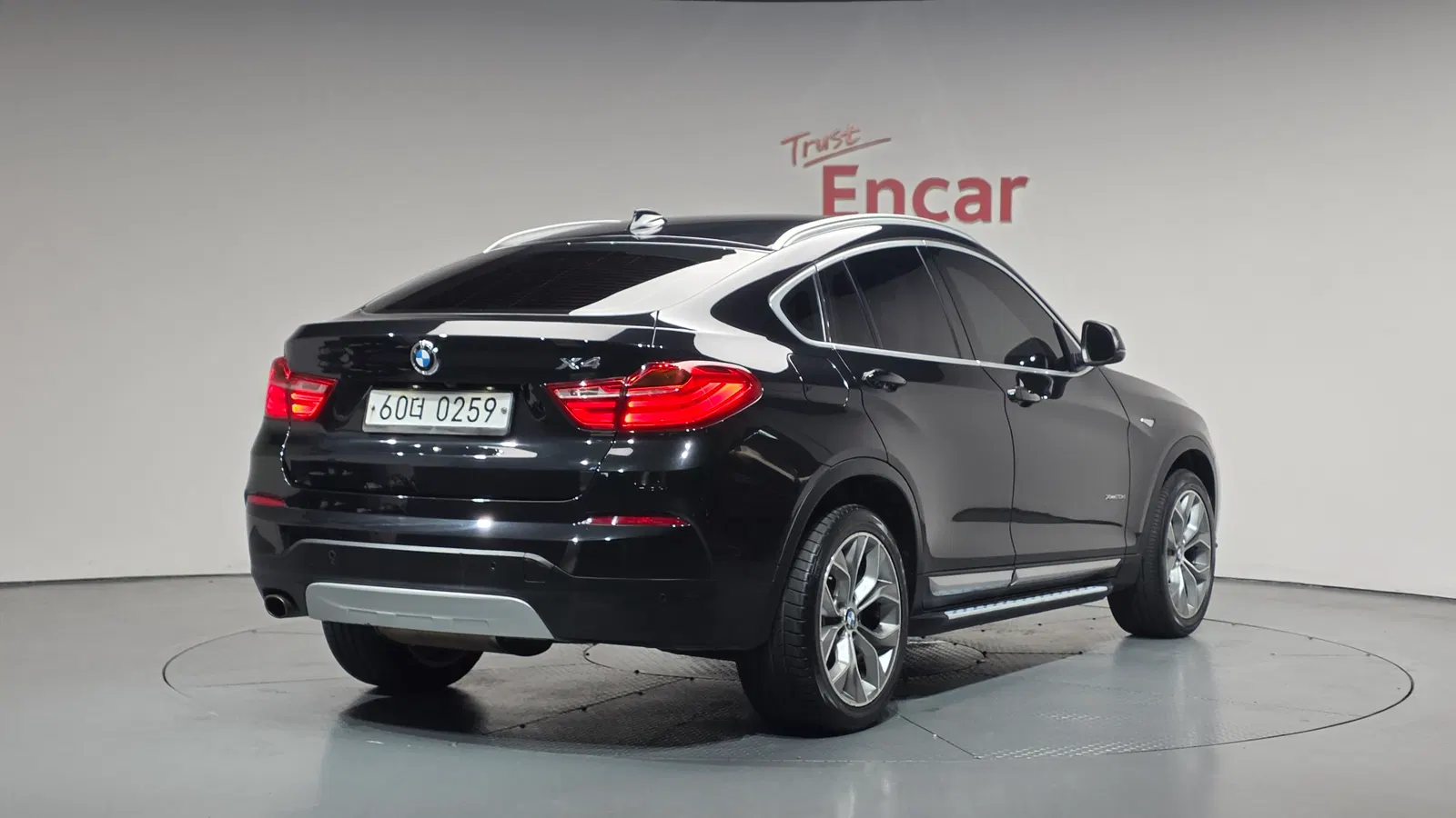 BMW X4 (F26) xDrive20d 2016 — photo 1 sur 33