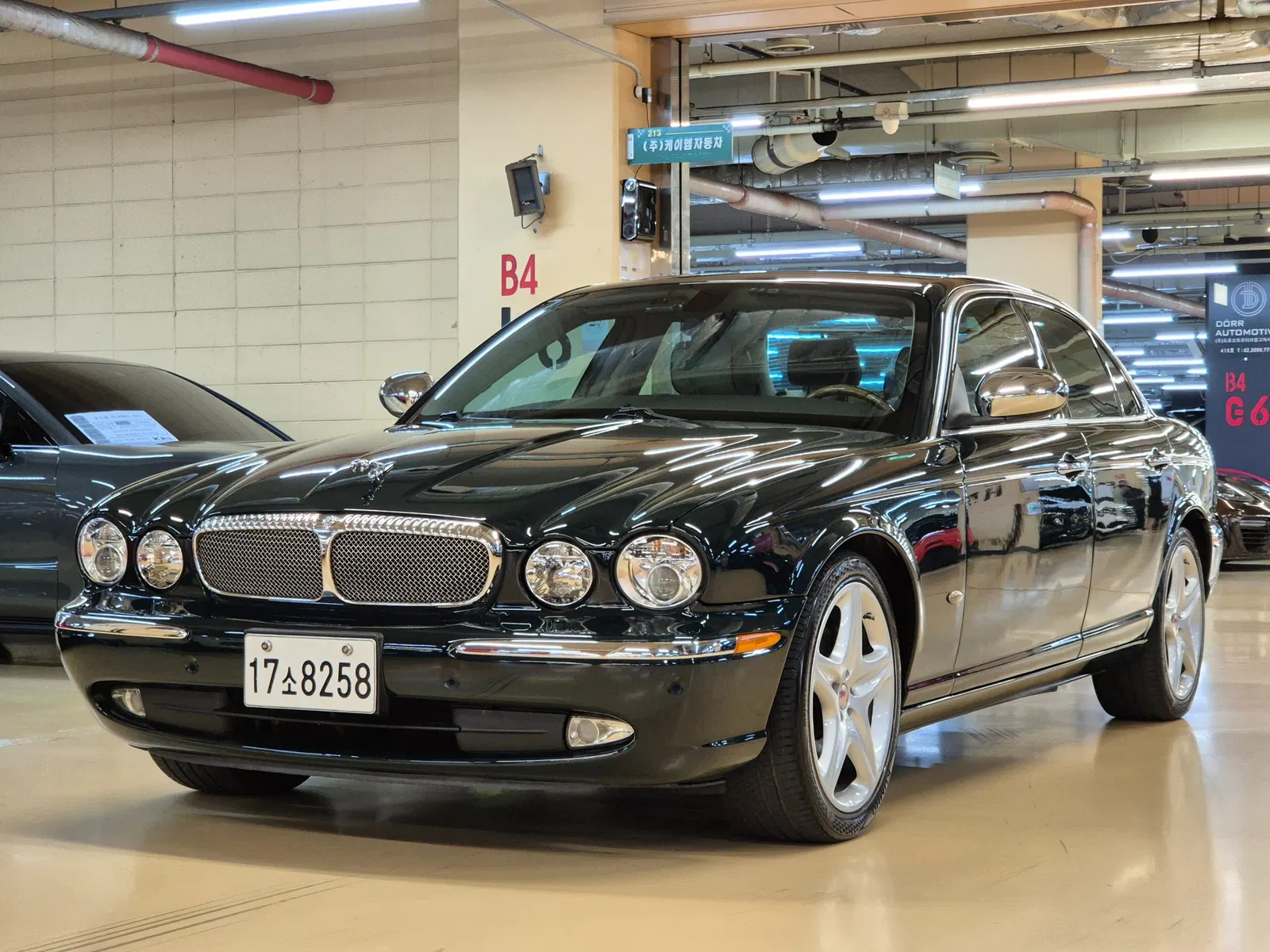 Jaguar New XJ 2.7D SWB 2007 — photo 1 sur 26