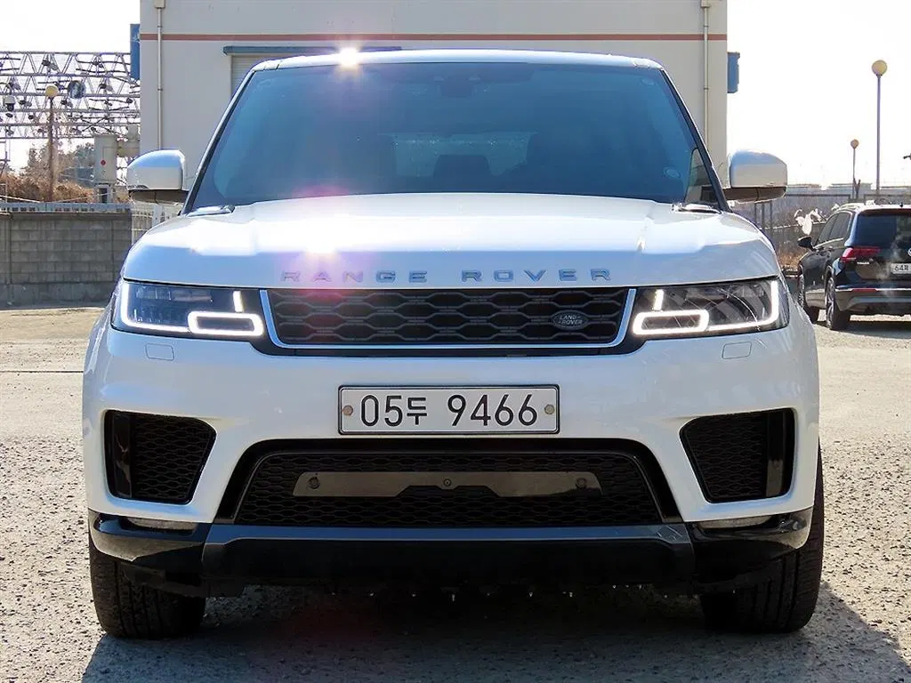 Land Rover Range Rover Sport 2e génération 3.0 SDV6 HSE 2018 — photo 1 sur 26