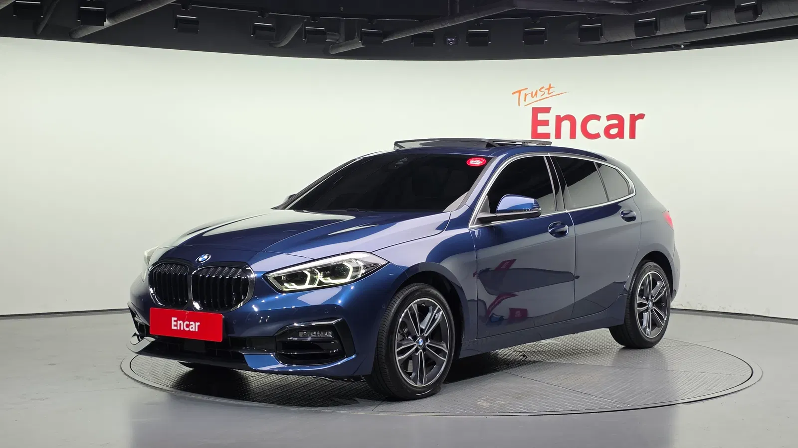 BMW Série 1 (F40) 120i Sport 2023 — photo 1 sur 32