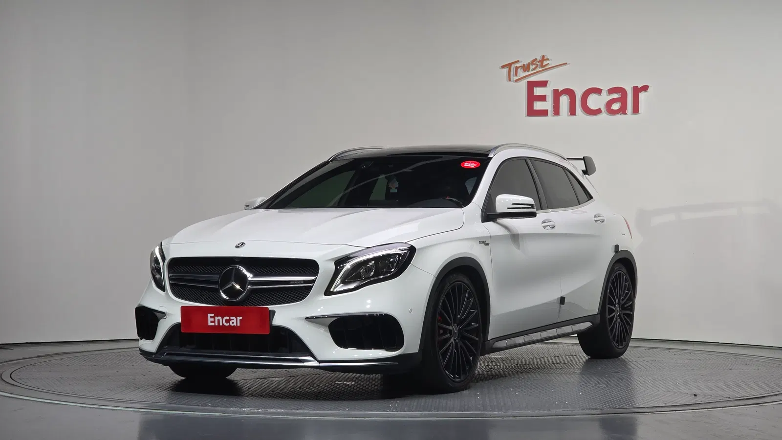 Mercedes-AMG GLA GLA45 4MATIC (X156) 2019 — photo 1 sur 30