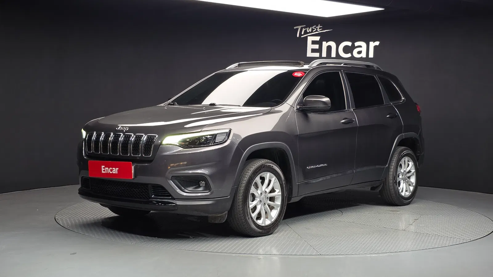 Jeep Cherokee(KL) 2.4 Longitude AWD 2019 — photo 1 sur 20