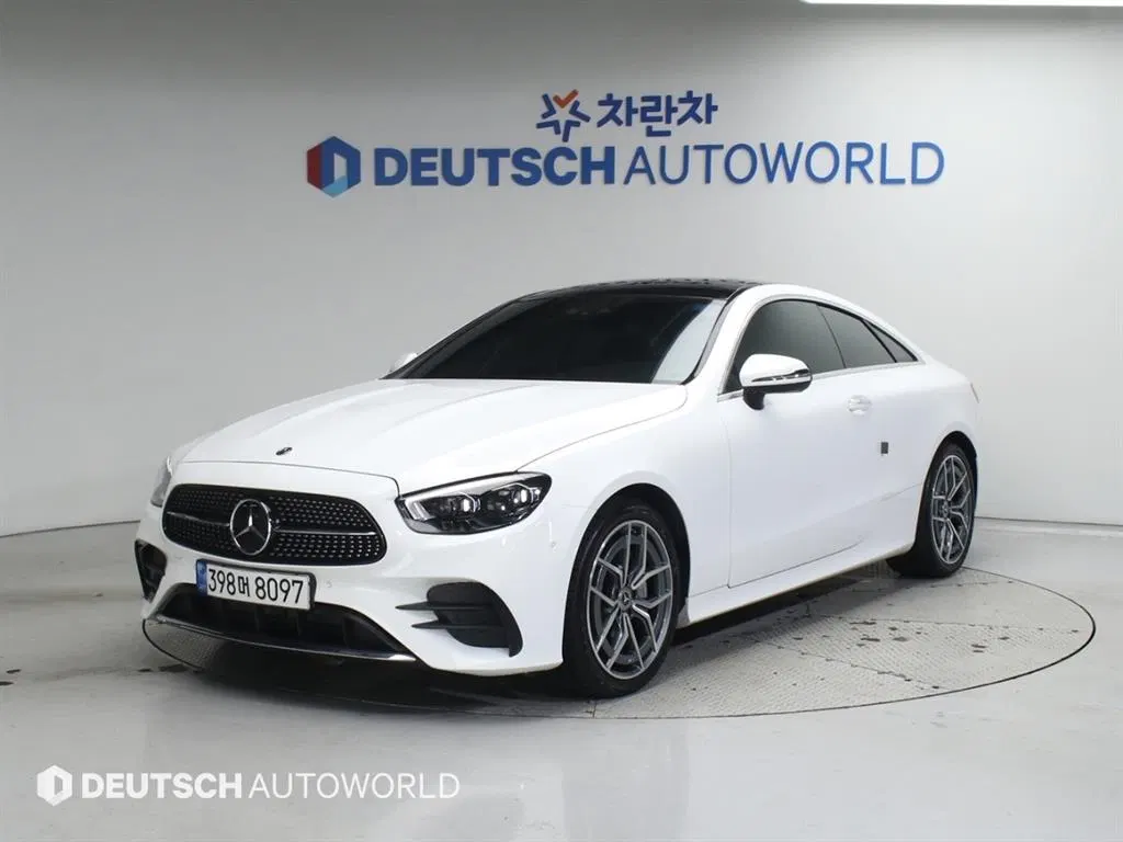 Mercedes-Benz Classe E E300d 4MATIC Coupé (W213) 2022 — photo 1 sur 26