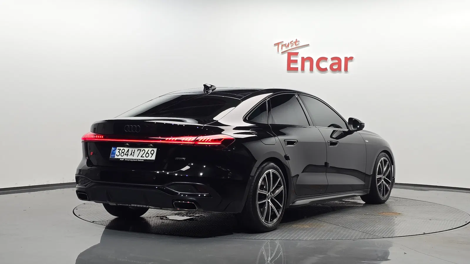 Audi A5 (B10) 45 TFSI Quattro S Line 2025 — photo 1 sur 32
