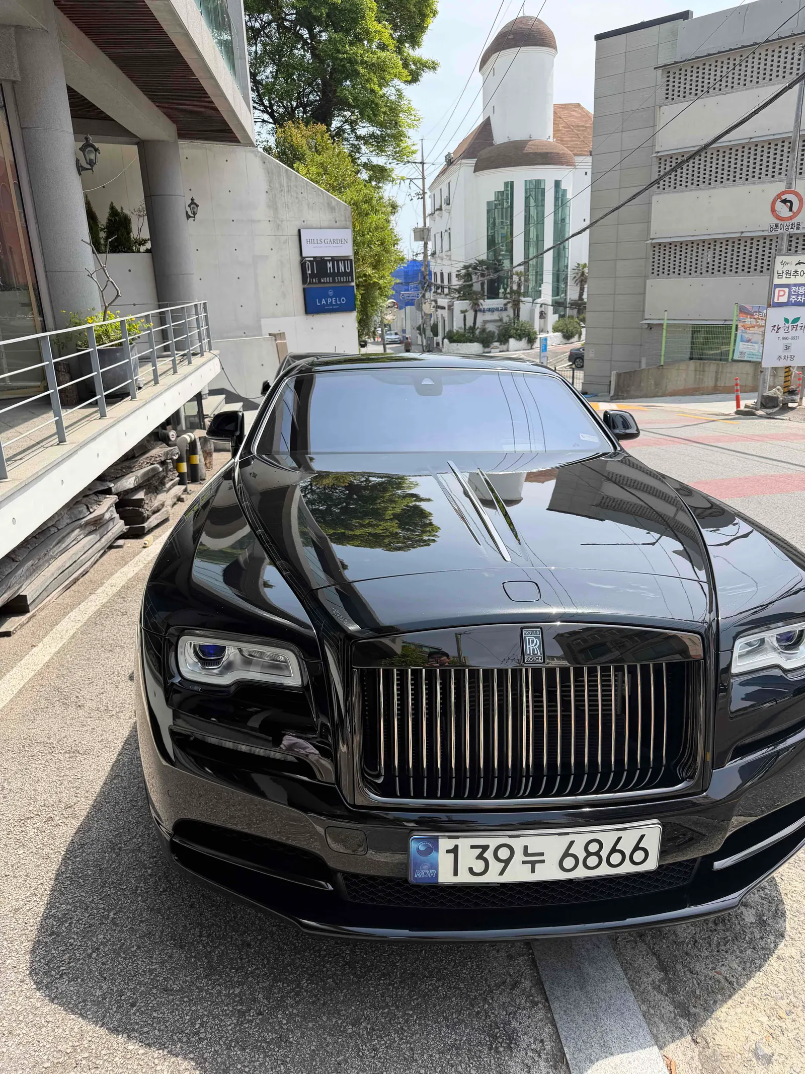 Rolls-Royce Wraith 6.6 Black Badge 2021 — photo 1 sur 13