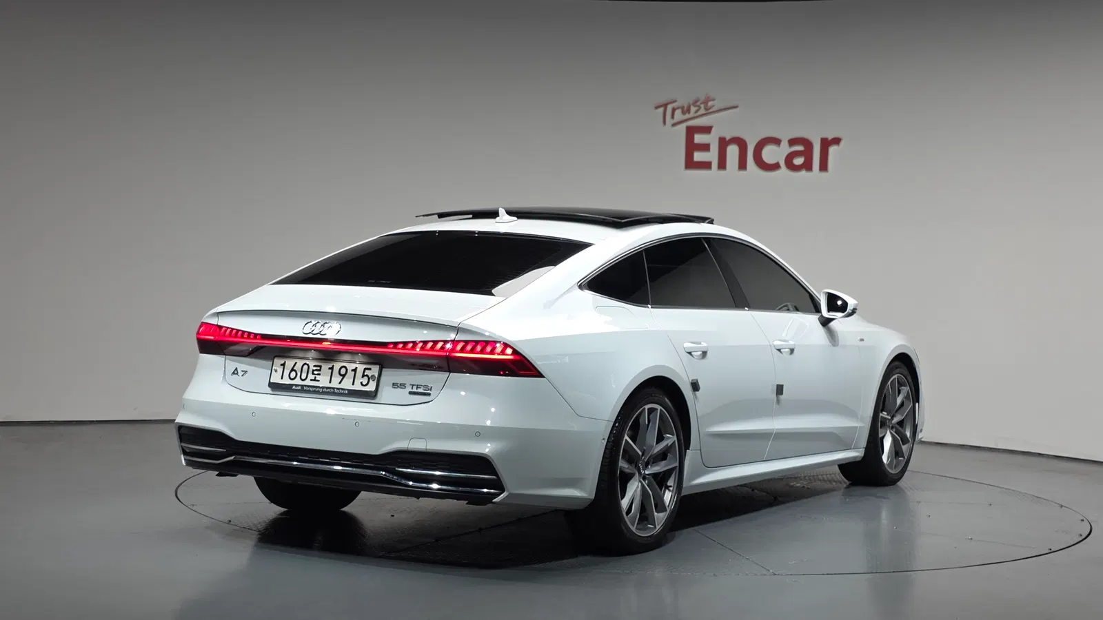 Audi A7 (4K) 55 TFSI Quattro Premium 2020 — photo 1 sur 35