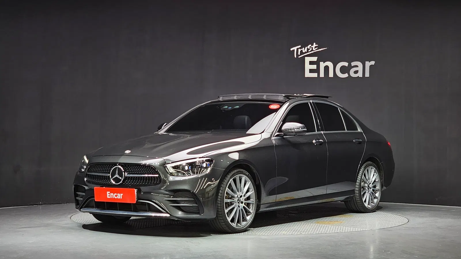 Mercedes-Benz Classe E AMG Line · E350 4MATIC (W213) 2021 — photo 1 sur 8