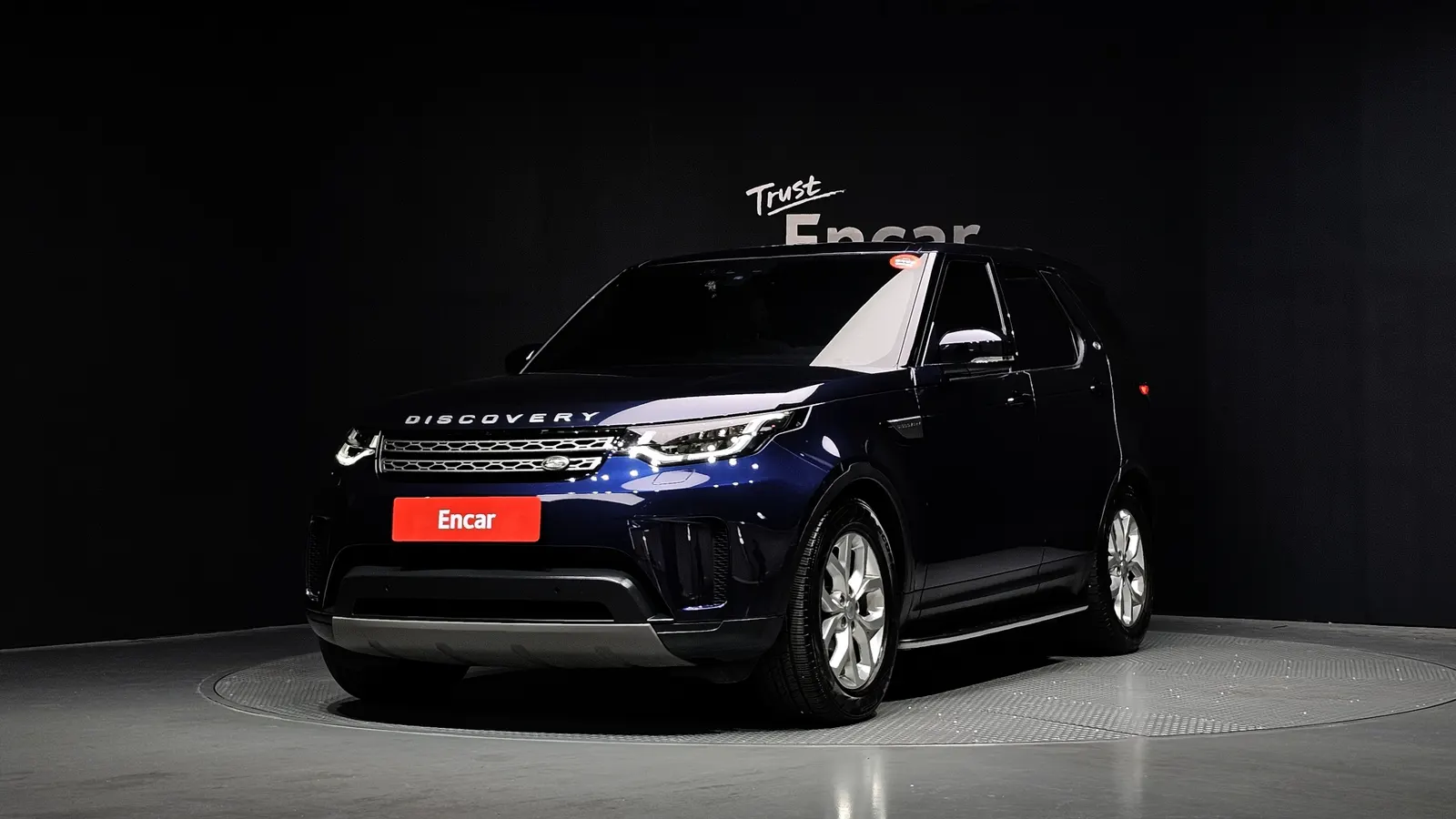 Land Rover Discovery 5 2.0 SD4 SE 2018 — photo 1 sur 20