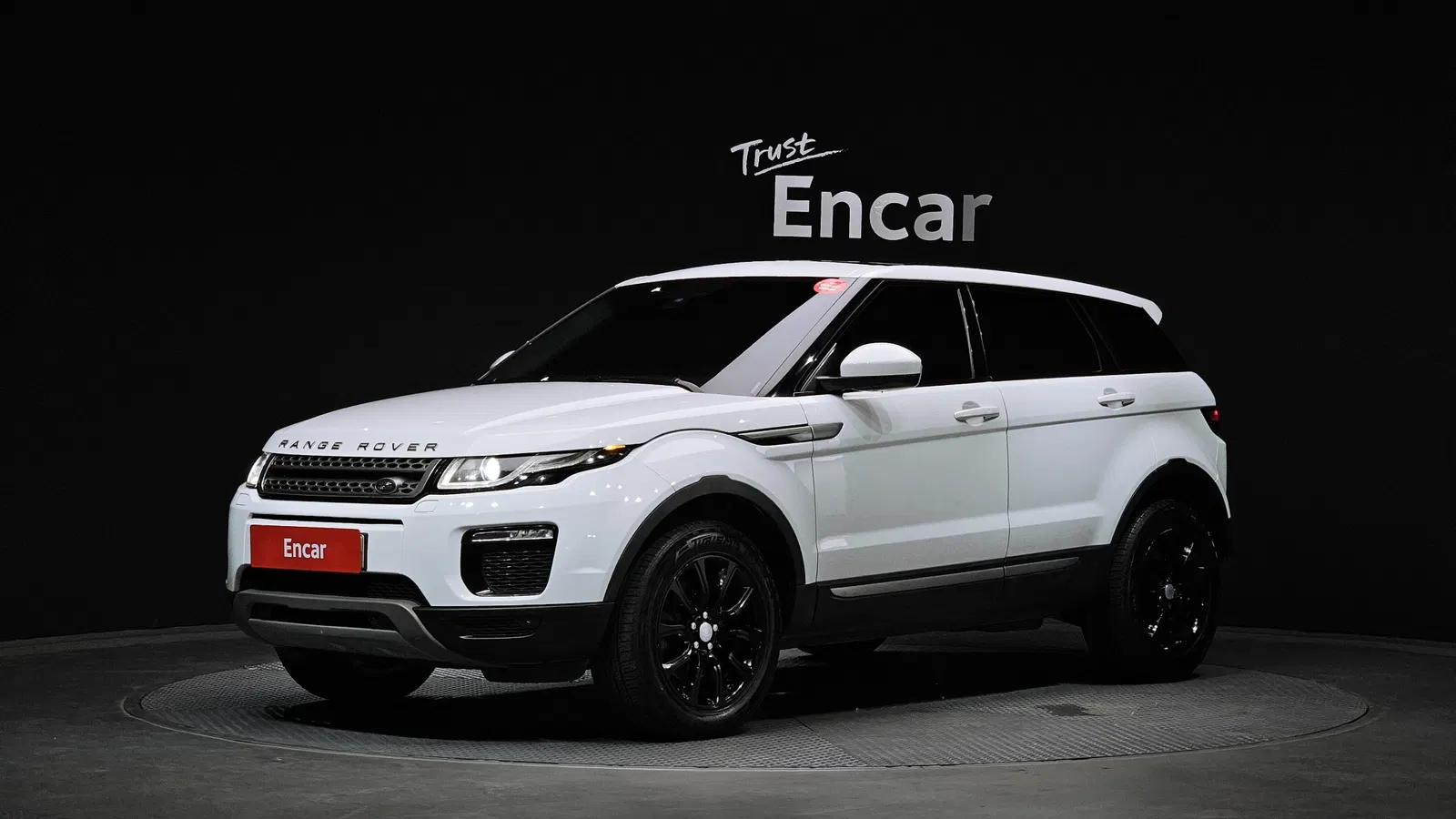 Land Rover Range Rover Evoque 2.0 TD4 SE 2018 — photo 1 sur 20