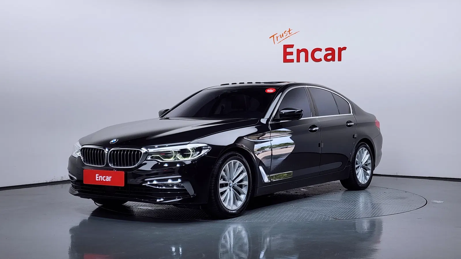 BMW Série 5 (G30) 530i Luxury Plus 2018 — photo 1 sur 41