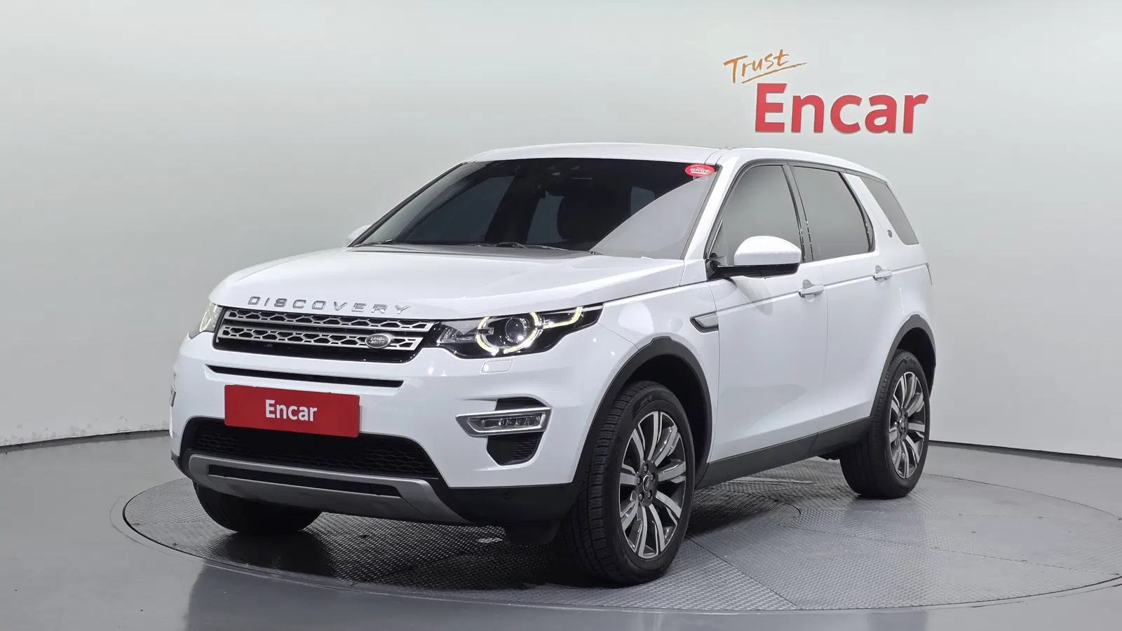 Land Rover Discovery Sport 2.0 TD4 HSE Luxury 2018 — photo 1 sur 26