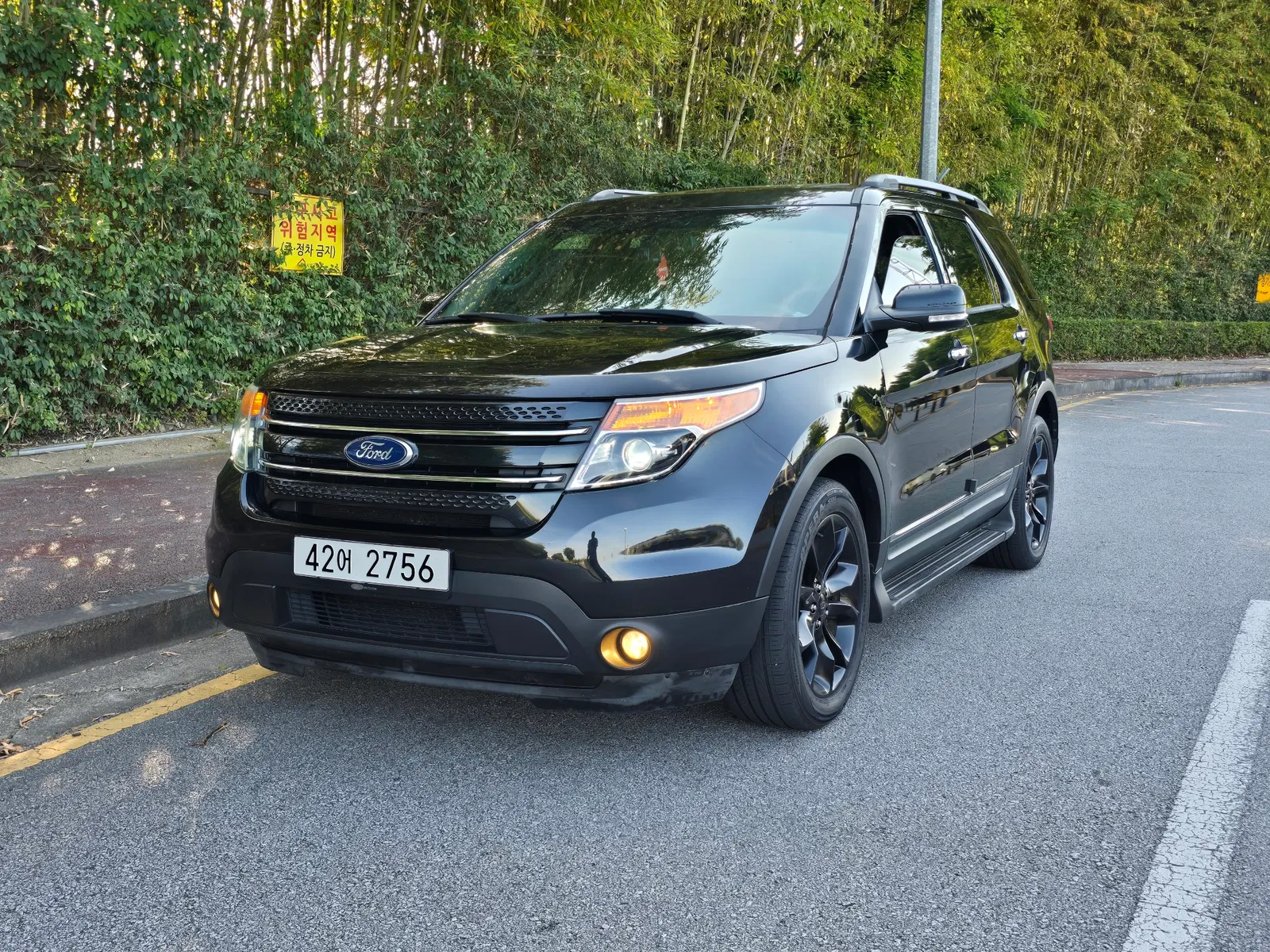 Ford Explorer 3.5 Limited 4WD 2013 — photo 1 sur 20