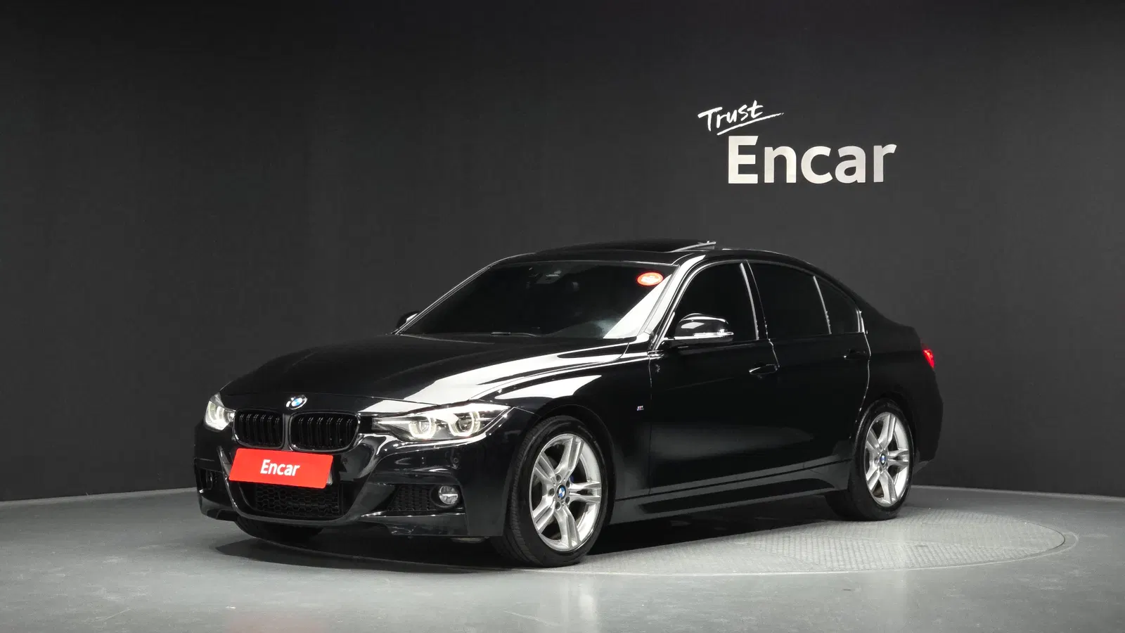 BMW Série 3 (F30) 330i M Sport Shadow 2018 — photo 1 sur 33