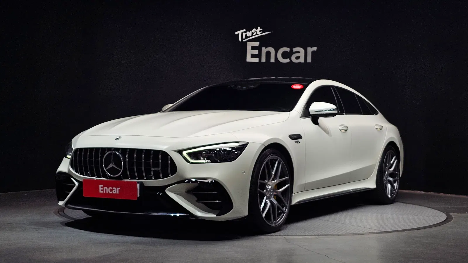 Mercedes-AMG AMG GT 4 portes 43 4MATIC+ Dynamic 2023 — photo 1 sur 30