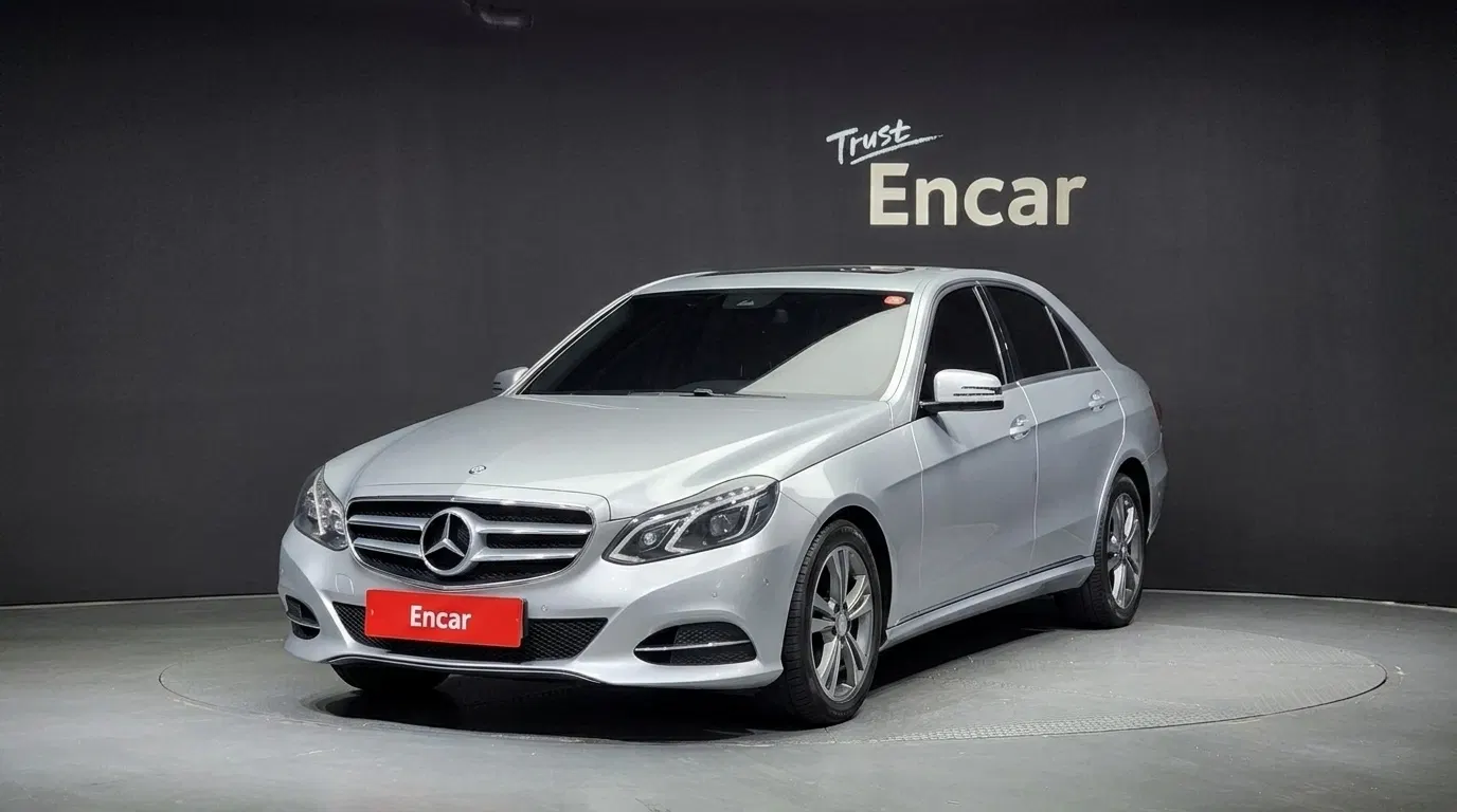 Mercedes-Benz Classe E E220 BlueTEC Avantgarde (W212) 2016 — photo 1 sur 20