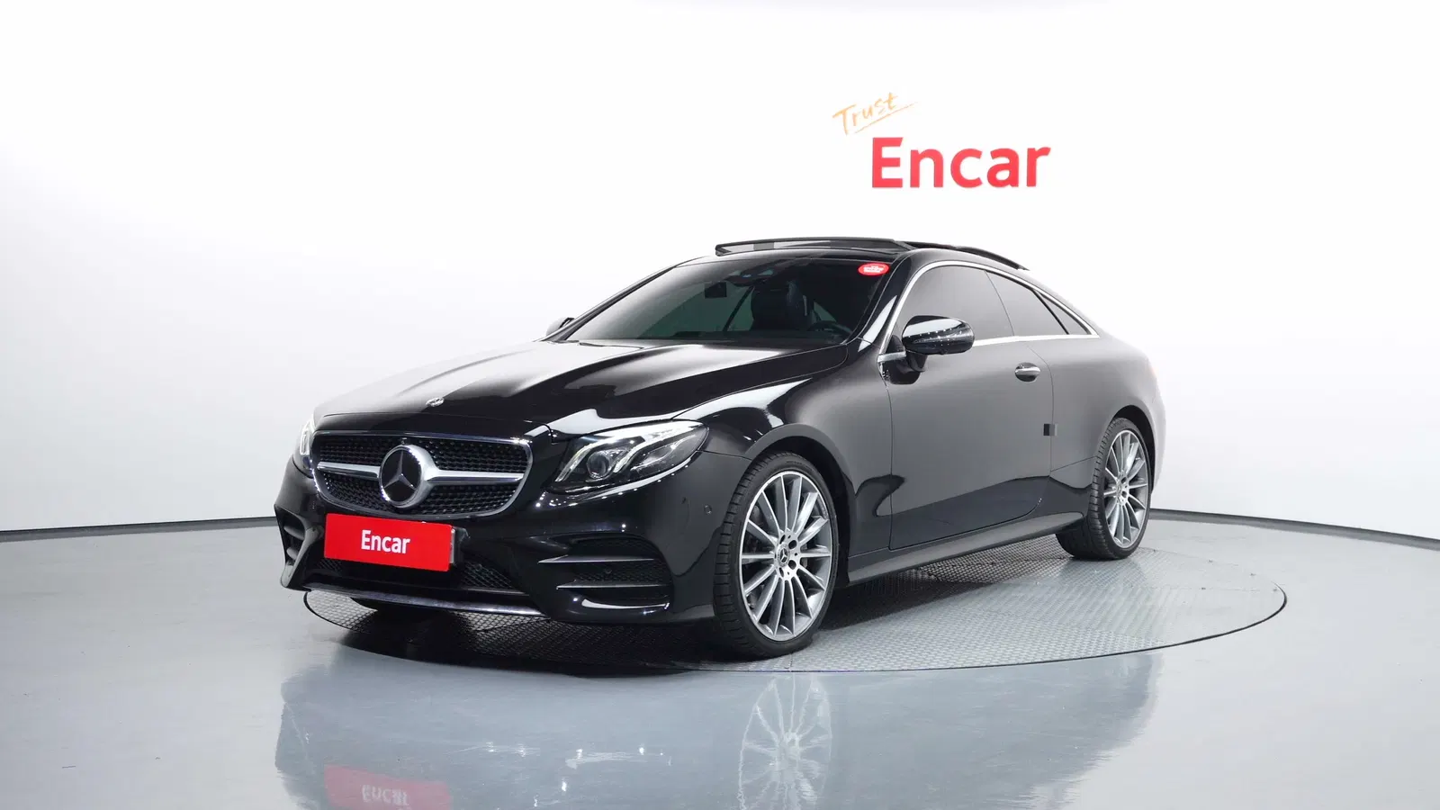 Mercedes-Benz Classe E E450 4MATIC Coupé (W213) 2019 — photo 1 sur 34