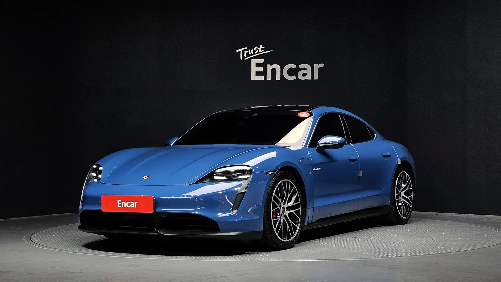 Porsche Taycan 4S 2021 — photo 1 sur 36