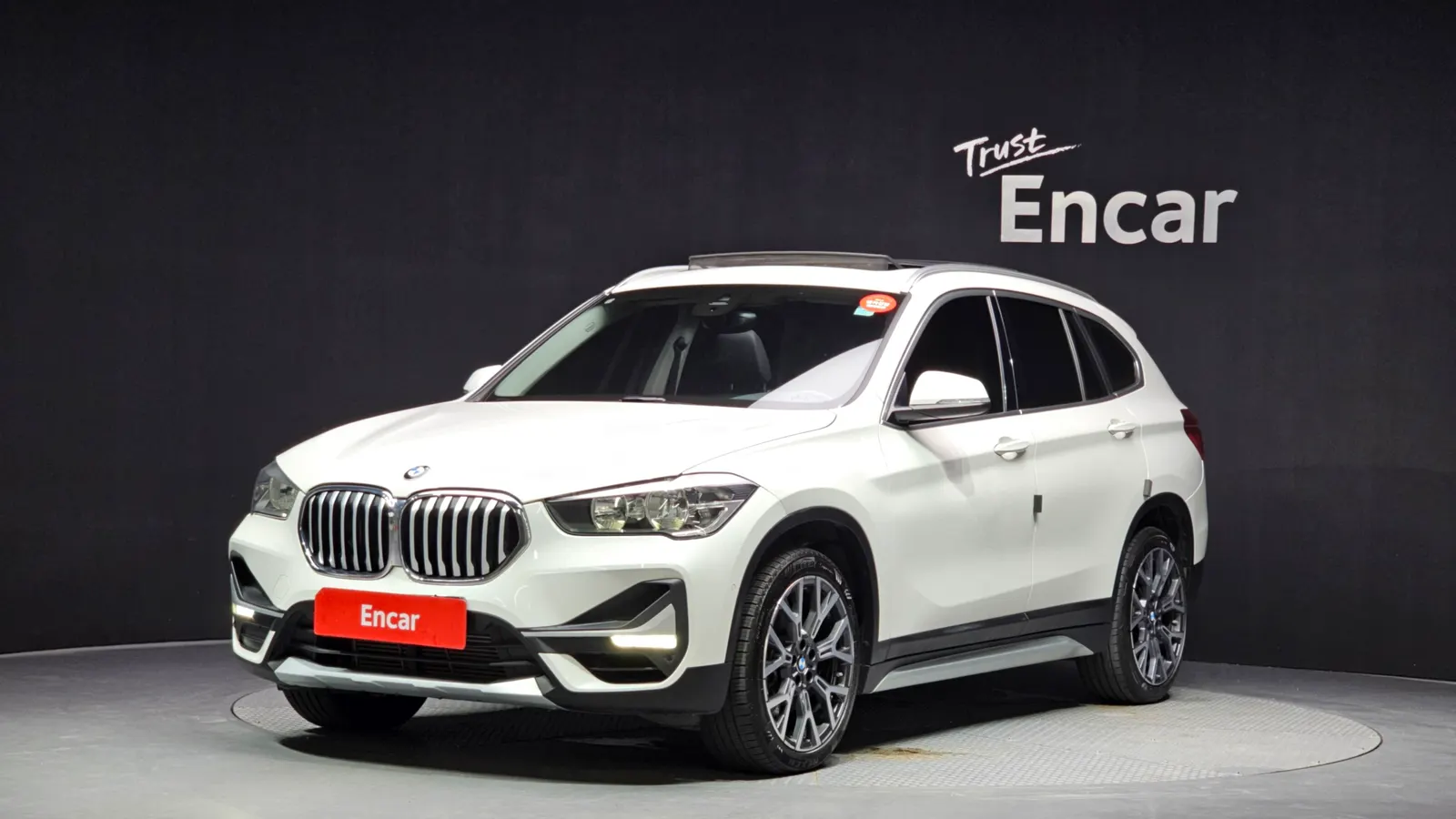 BMW X1 (F48) xDrive 20i xLine 2022 — photo 1 sur 33