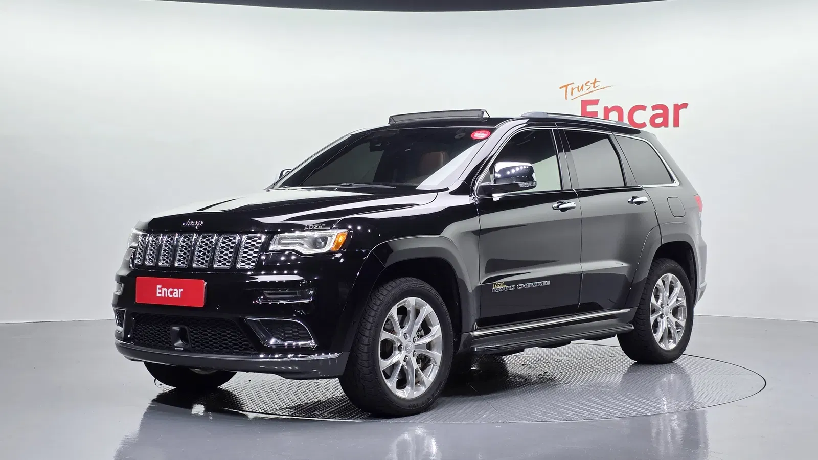 Jeep Grand Cherokee 3.6 Summit 2021 — photo 1 sur 36