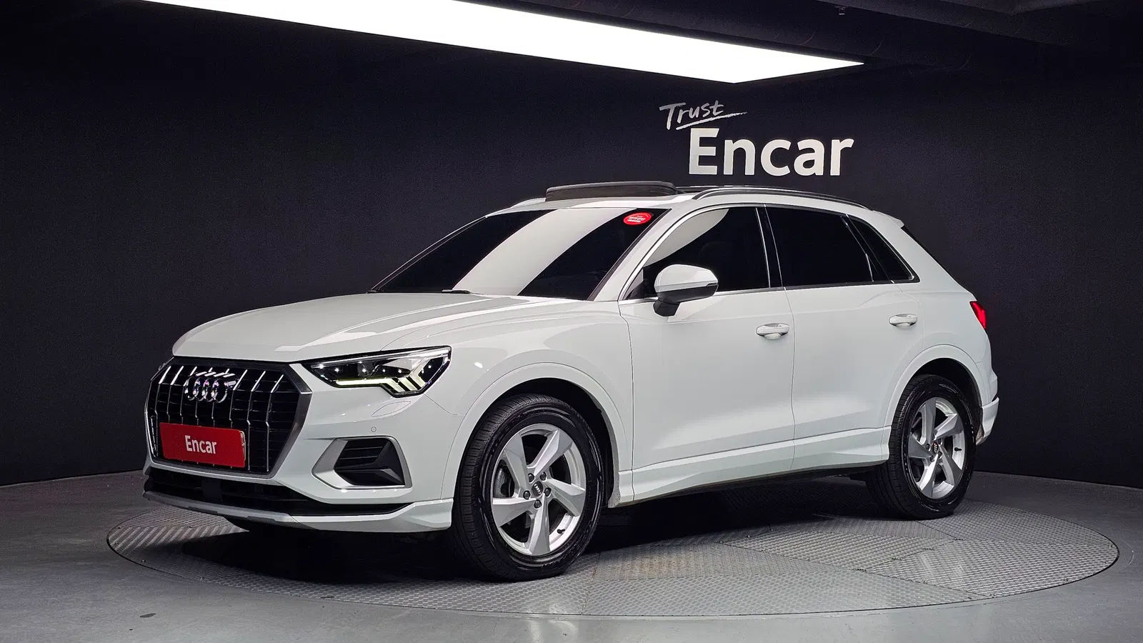 Audi Q3 (F3) 35 TDI Premium 2020 — photo 1 sur 20