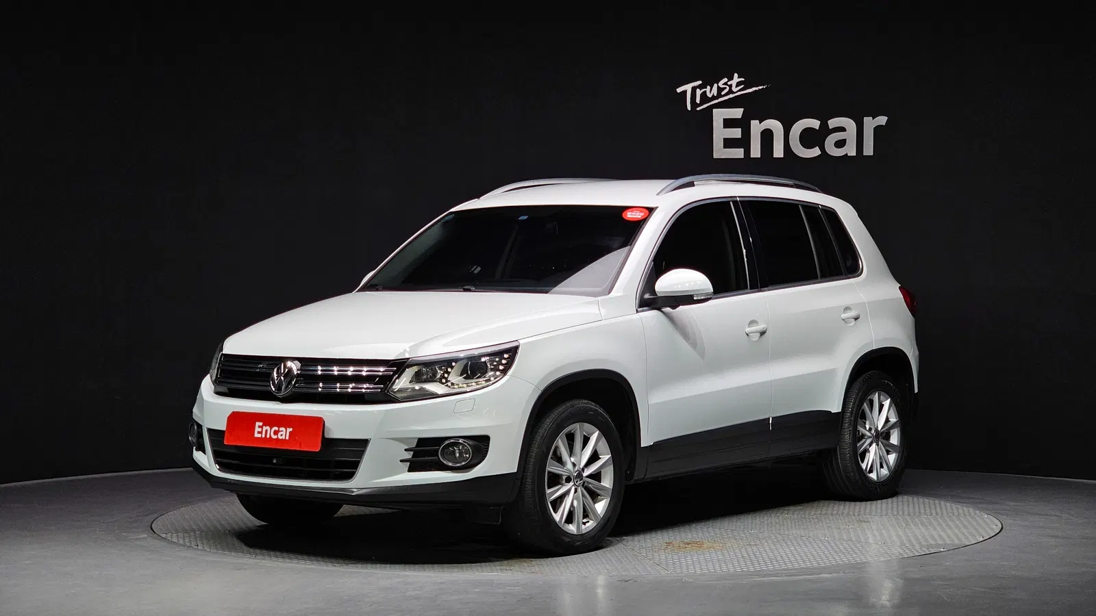 Volkswagen Tiguan 2.0 TDI Comfort 2015 — photo 1 sur 20