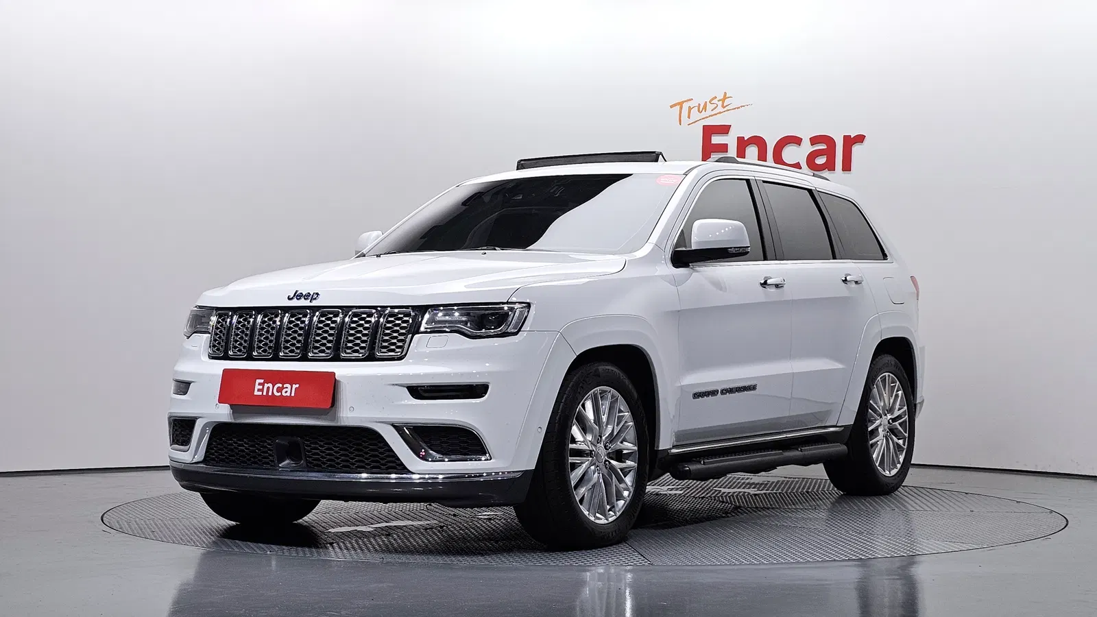 Jeep Grand Cherokee 3.0 Diesel Overland Summit 2018 — photo 1 sur 20