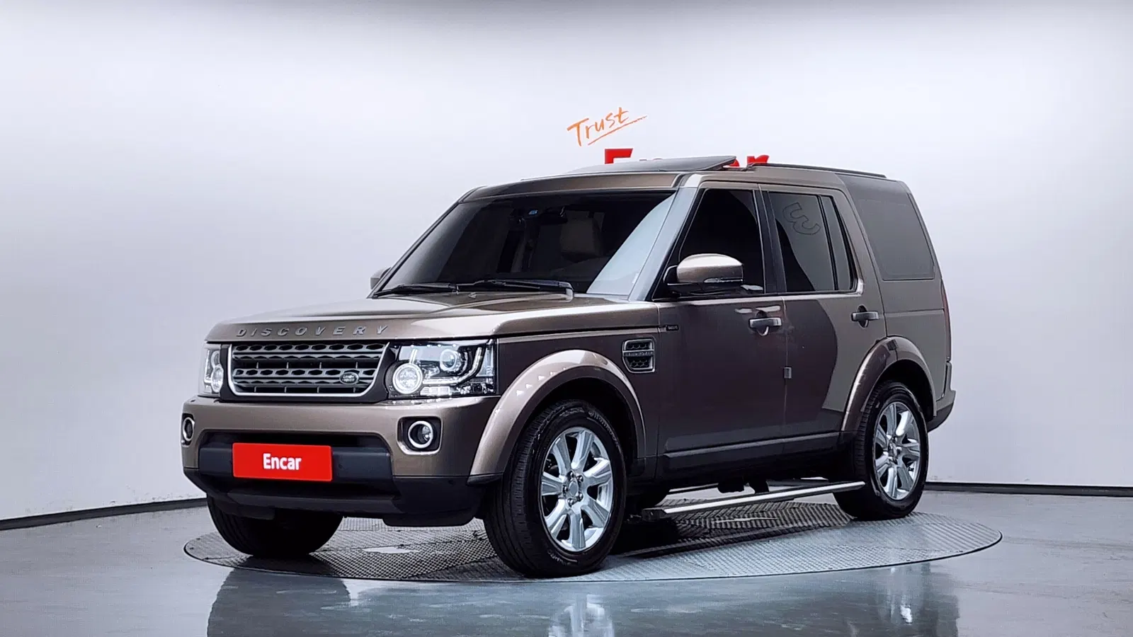 Land Rover Discovery 4 3.0 SDV6 SE 2016 — photo 1 sur 20