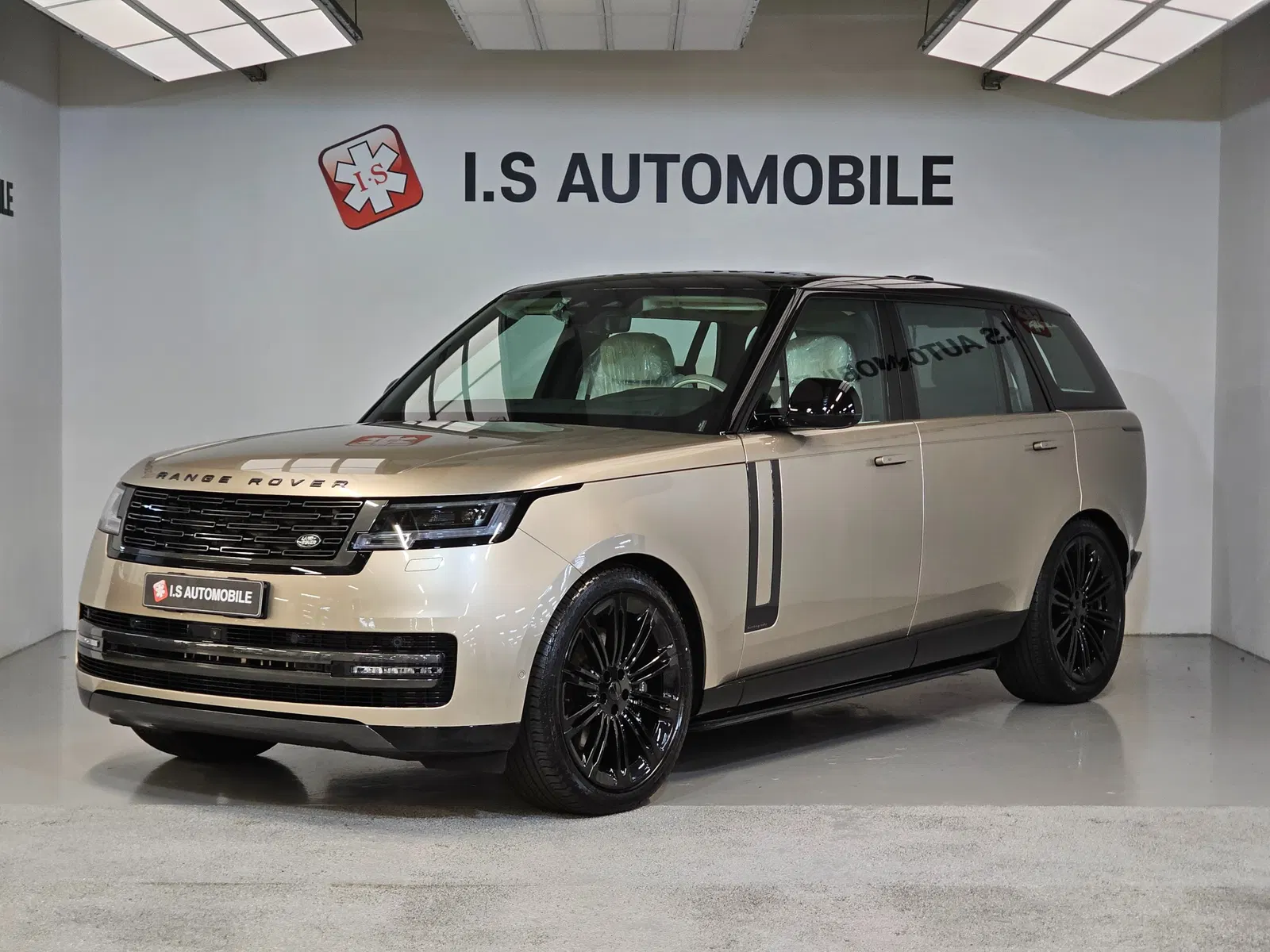 Land Rover Range Rover 5e génération P530 AB LWB 2026 — photo 1 sur 26